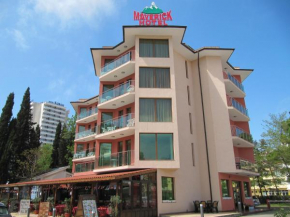 Maverick Hotel